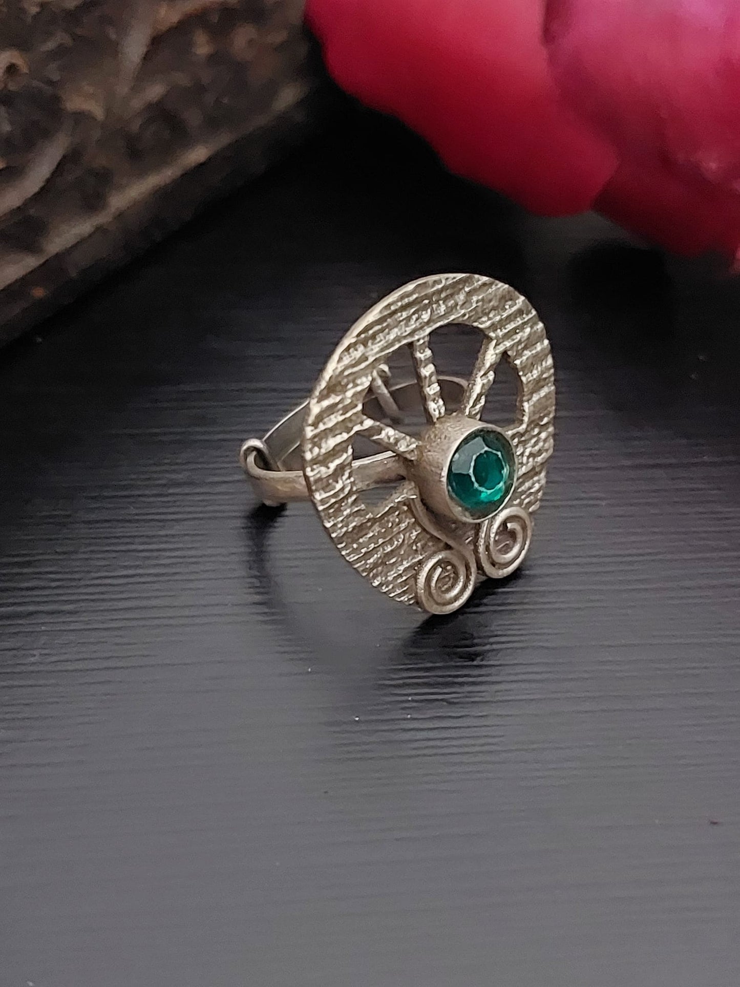 Sterling Silver Jewellery....Sterling Silver Finger Ring Silver Emerald Studed Vintage Finger Ring..Banjaran